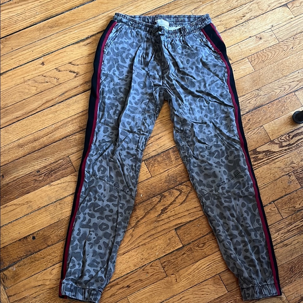 Vintage HavanaGray Leopard Print women’s Pants